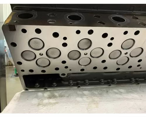 CATERPILLAR C13 Acert Engine Cylinder Head