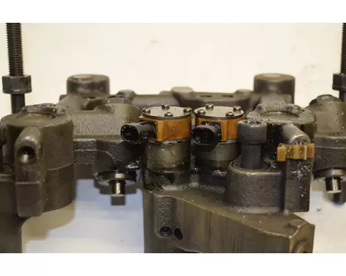 CATERPILLAR C13 Acert JakeEngine Brake