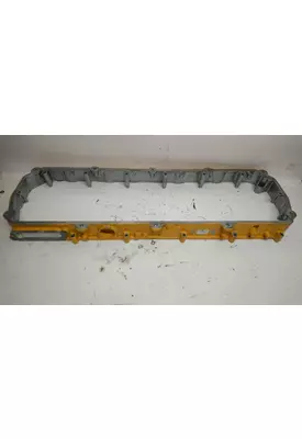 CATERPILLAR C13 Acert Valve Cover Base