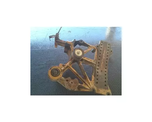 CATERPILLAR C13 Engine Mounts