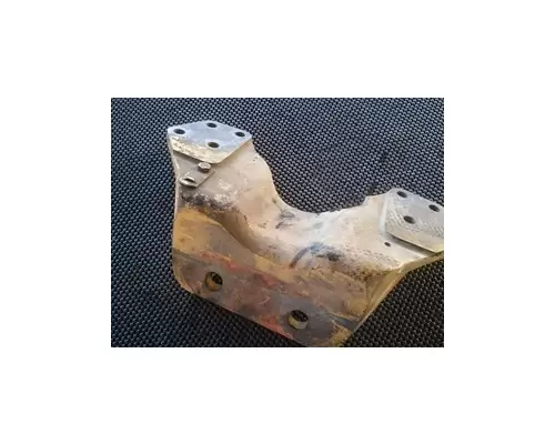 CATERPILLAR C13 Engine Mounts