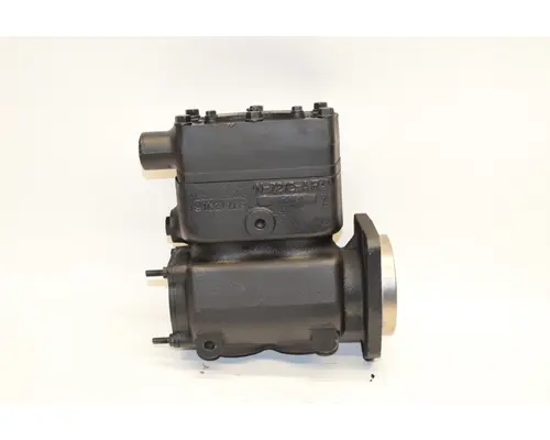 CATERPILLAR C13 Engine Pump