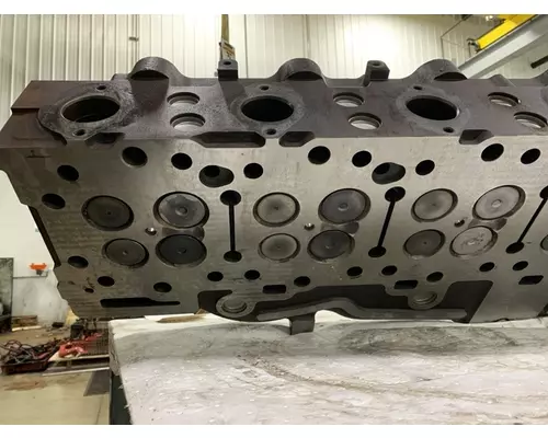 CATERPILLAR C15 Acert Cylinder Head