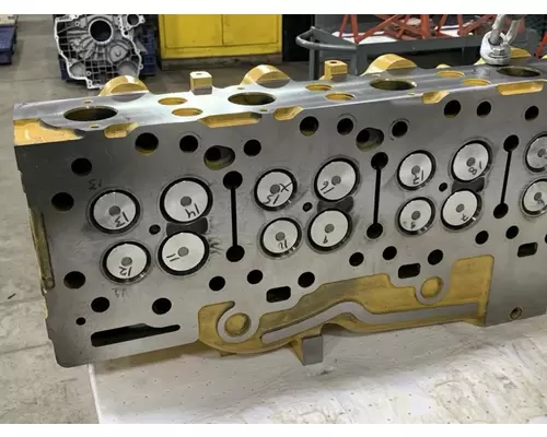 CATERPILLAR C15 Acert Cylinder Head