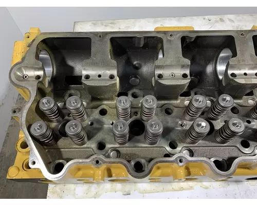 CATERPILLAR C15 Acert Cylinder Head