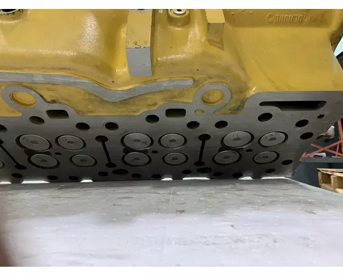 CATERPILLAR C15 Acert Cylinder Head