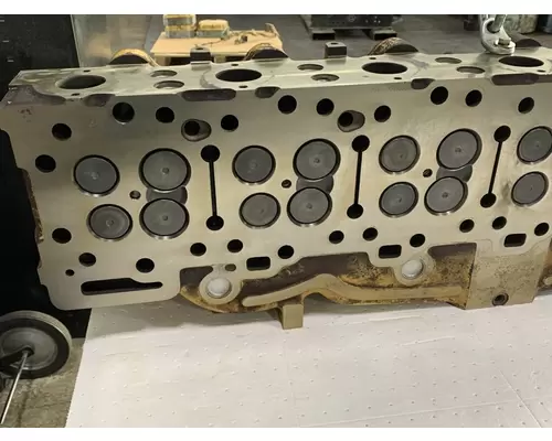 CATERPILLAR C15 Acert Cylinder Head