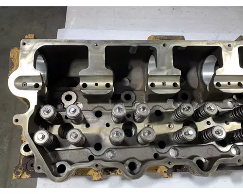 CATERPILLAR C15 Acert Cylinder Head