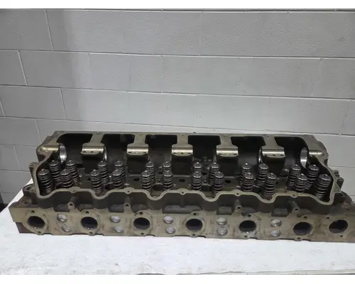 CATERPILLAR C15 Acert Cylinder Head