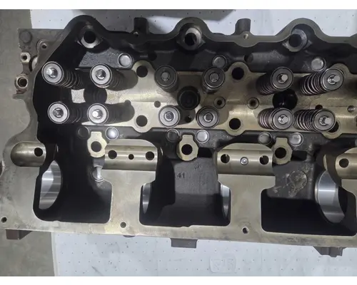 CATERPILLAR C15 Acert Cylinder Head