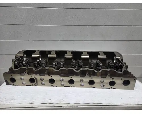 CATERPILLAR C15 Acert Cylinder Head