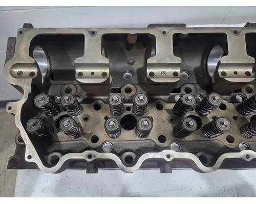 CATERPILLAR C15 Acert Cylinder Head