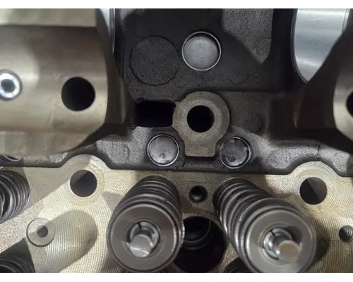 CATERPILLAR C15 Acert Cylinder Head