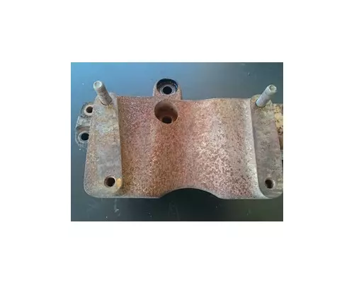 CATERPILLAR C15 Engine Mounts