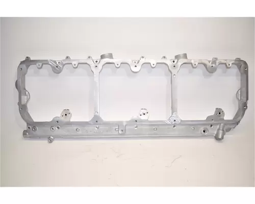 CATERPILLAR C15 Valve Cover Base