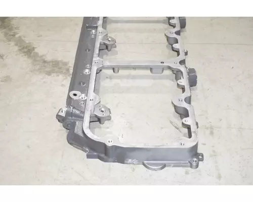 CATERPILLAR C15 Valve Cover