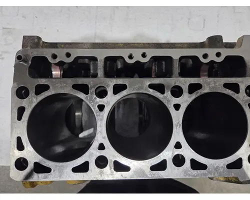 CATERPILLAR C7 Acert Cylinder Block