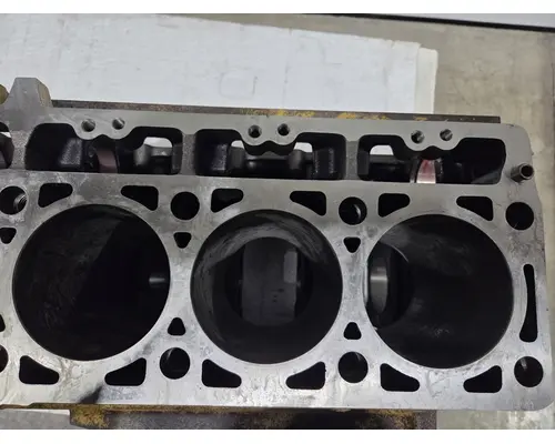 CATERPILLAR C7 Acert Cylinder Block