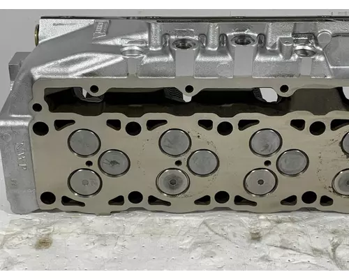CATERPILLAR C7 Acert Cylinder Head