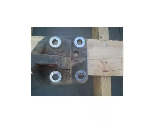 CATERPILLAR C7 Engine Mounts