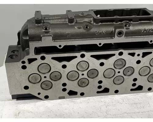 CATERPILLAR C9 Cylinder Head