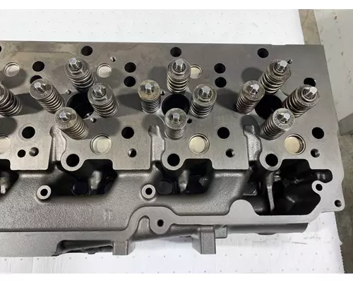 CATERPILLAR C9 Cylinder Head