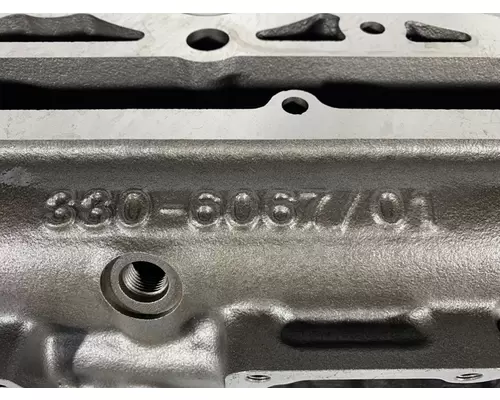 CATERPILLAR C9 Cylinder Head