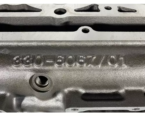 CATERPILLAR C9 Engine Cylinder Head