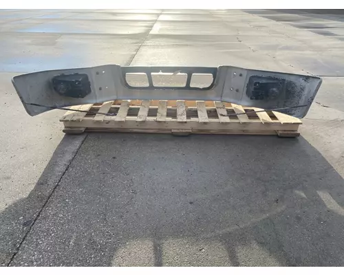 CATERPILLAR CT660 Bumper Assembly, Front