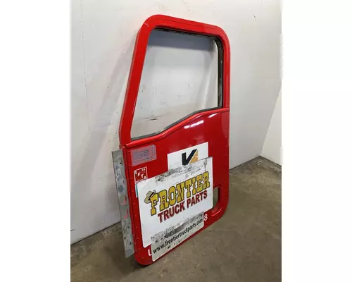 CATERPILLAR CT660 Door Assembly, Front
