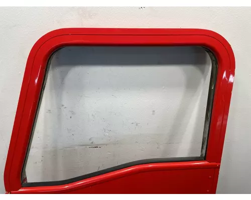 CATERPILLAR CT660 Door Assembly, Front