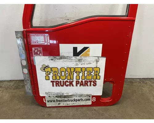 CATERPILLAR CT660 Door Assembly, Front