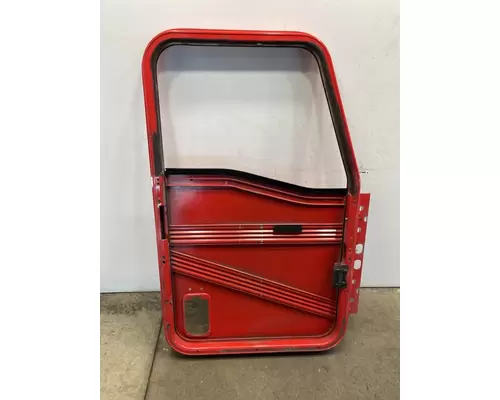 CATERPILLAR CT660 Door Assembly, Front