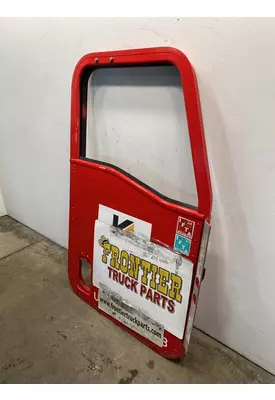 CATERPILLAR CT660 Door Assembly, Front