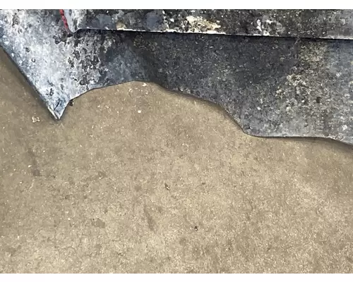CATERPILLAR CT660 Fender Extension