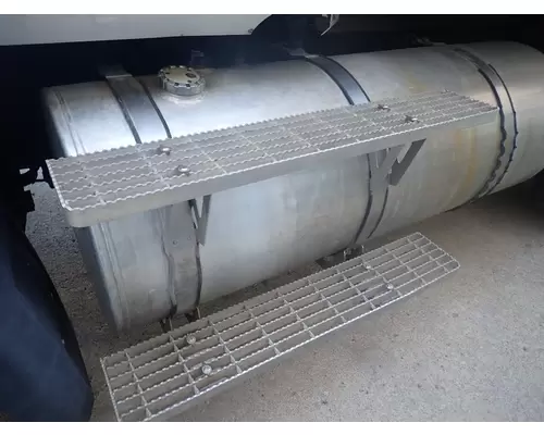 CATERPILLAR CT660 Fuel Tank