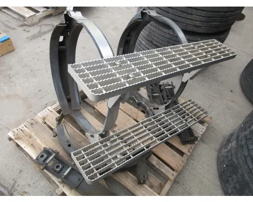 CATERPILLAR CT660 Fuel Tank