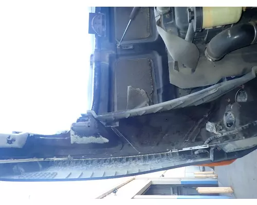 CATERPILLAR CT660 Hood