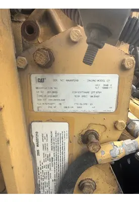 CATERPILLAR M2 106 Engine Assembly
