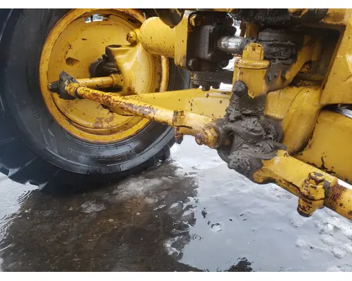 CAT 120 Equip Axle