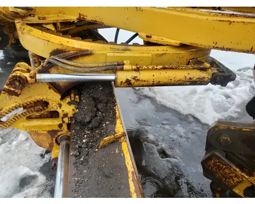 CAT 120 Equip Hydraulic Cylinder