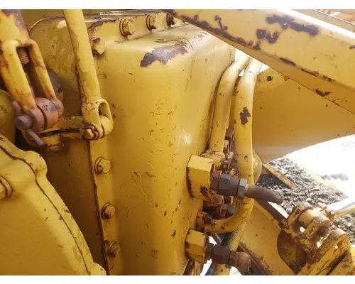 CAT 120 Equip Hydraulic TankReservoir