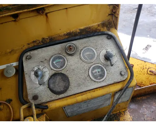 CAT 120 Equip Instrument Cluster