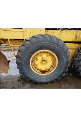 CAT 120 Equip Tire and Rim