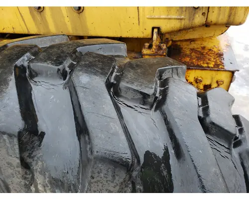 CAT 120 Equip Tire and Rim