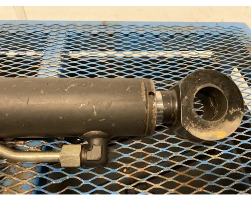 CAT 277 Equip Hydraulic Cylinder