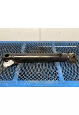 CAT 277 Equip Hydraulic Cylinder