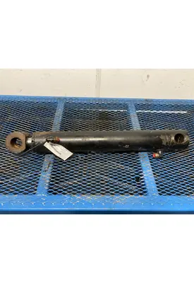 CAT 277 Equip Hydraulic Cylinder