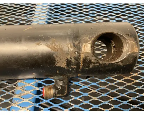 CAT 277 Equip Hydraulic Cylinder