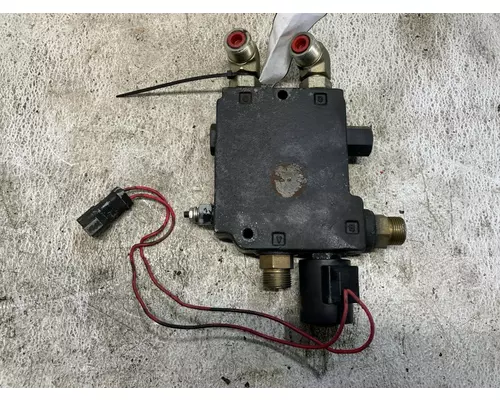 CAT 277 Equip Hydraulic Valve